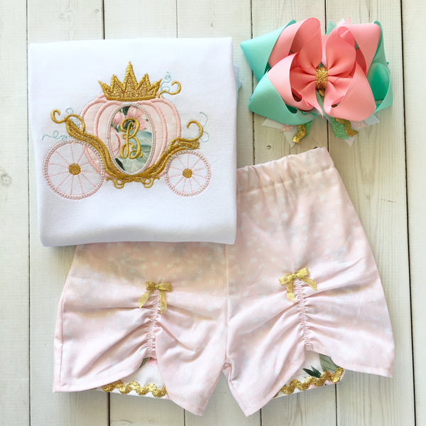 Gorgeous princess outfit for girls, toddlers and babies. Cinderella -like carriage done in pink petals, topped with gold glitter crown. Floral peek a boo shorts are perfection!