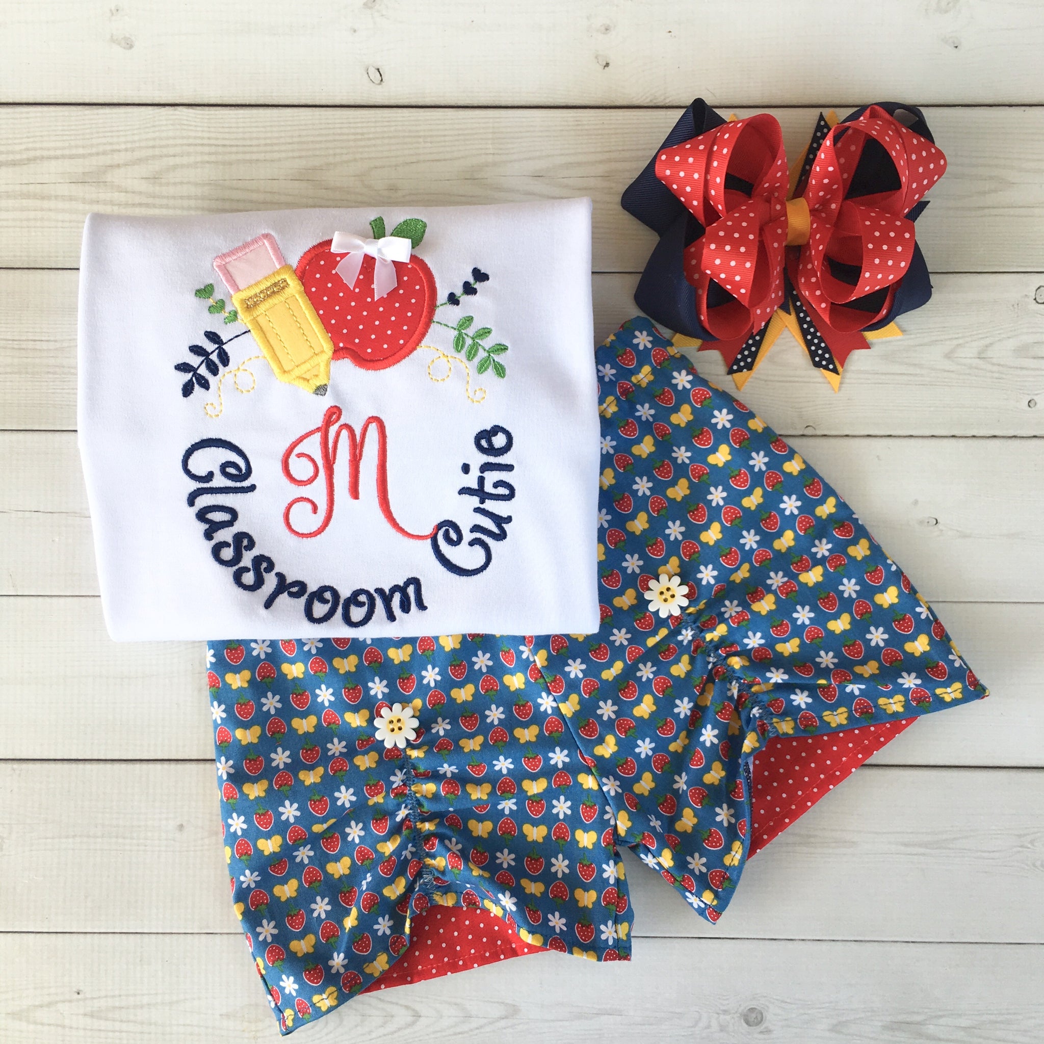 Classroom Sweetie Embroidered Frame Peek-A-Boo Short Set