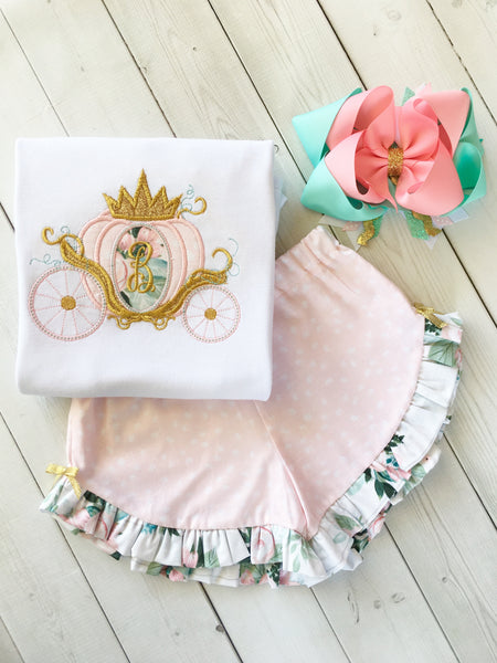 Gorgeous princess outfit for girls, toddlers and babies. Cinderella -like carriage done in pink petals, topped with gold glitter crown. Ruffled shorts are perfection in pink petal fabric finished with floral ruffles and gold bows.